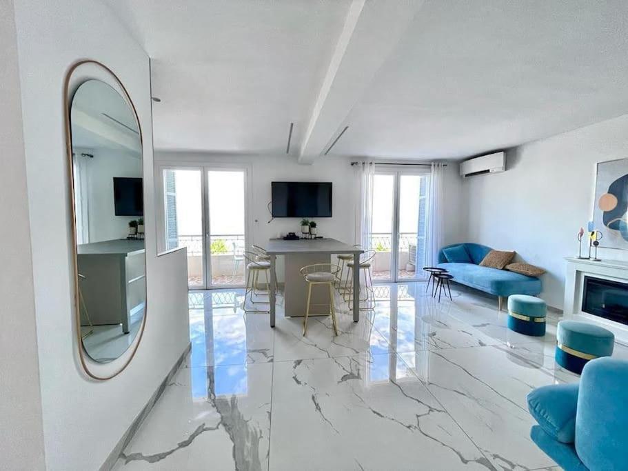 Beach Front, Superbe Appartement Pour 4 Personnes 尼斯 外观 照片